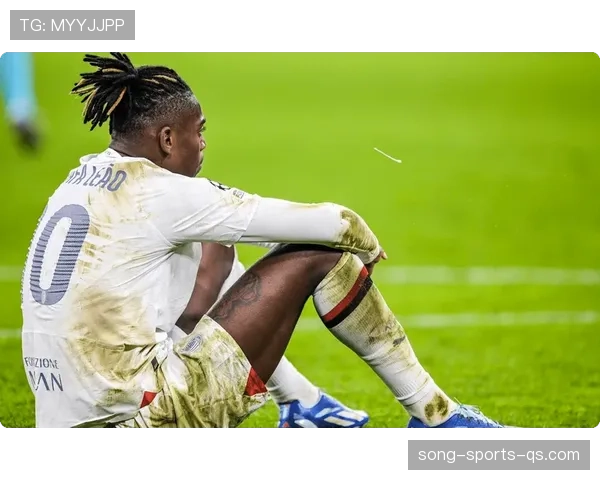 乔纳森·戴维如何通过无球跑动撕开防线创造进攻机会