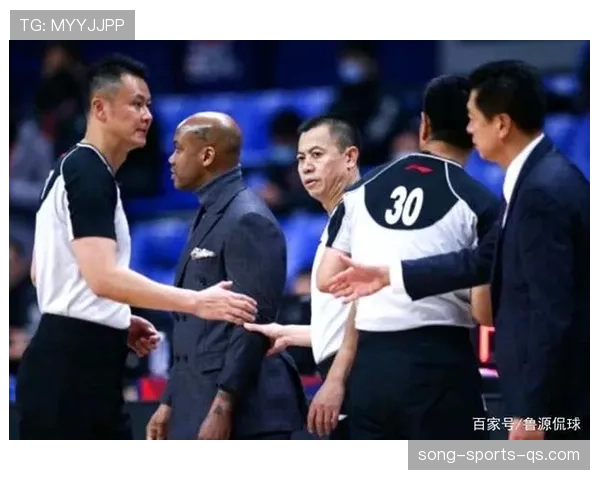 严重犯规的判罚标准与裁判执法原则详解